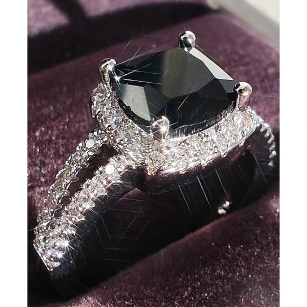 Black Cushion Cut Halo Ring Silver Tone Split Shank Costume Jewelry Size 7